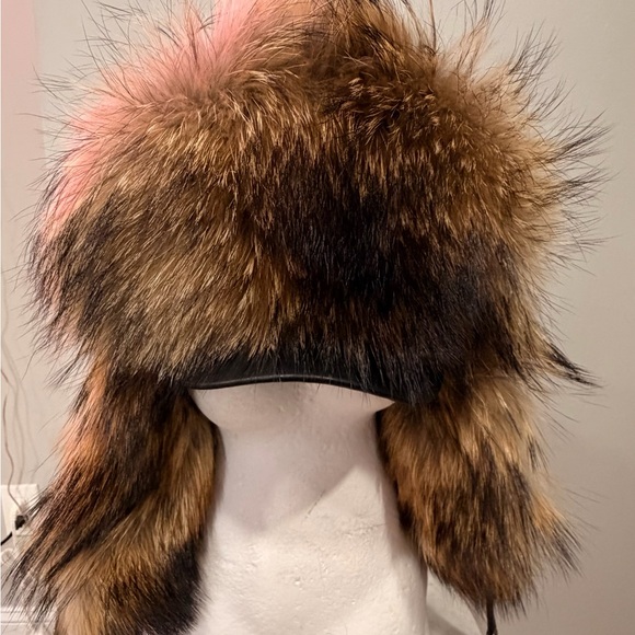 Luxurious Brown Fuax fur hat - Picture 3 of 6